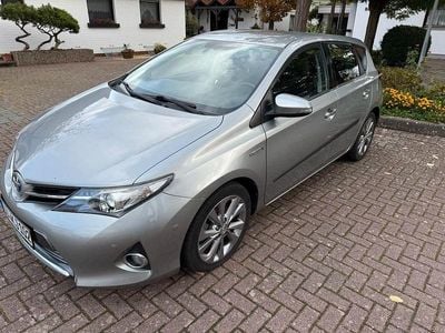 Toyota Auris Hybrid