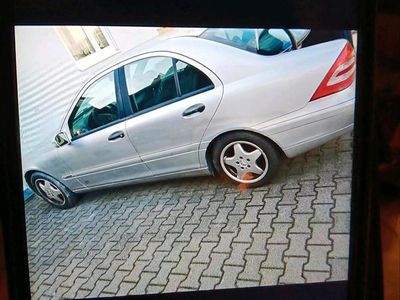 Mercedes C180