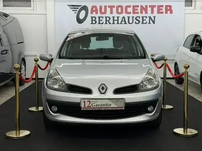 Usata Renault Clio III Dynamique 112 CV (82 kW) 2007 Grigio Berlina