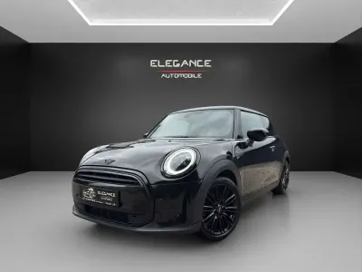 Gebraucht Mini Cooper Classic 136 PS (100 kW) 2021 Schwarz Kleinwagen