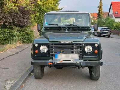 Gebraucht Land Rover Defender 113 PS (83 kW) 1998 Grün SUV