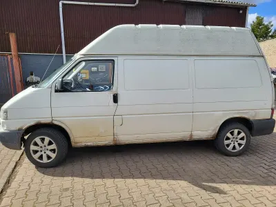 Używany VW Transporter 78 KM (57 kW) 1999 Biały Van