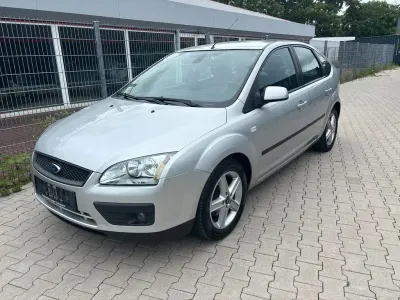 Gebraucht Ford Focus Fun X 101 PS (74 kW) 2007 Silber Limousine
