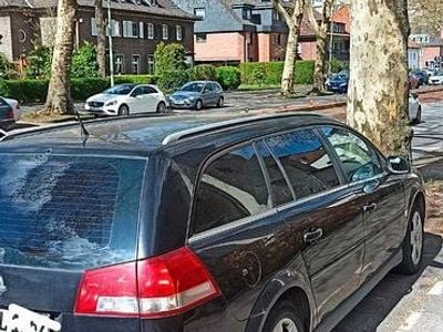 Second-hand Opel Vectra Elegance 155 CP (114 kW) 2004 Negru Break