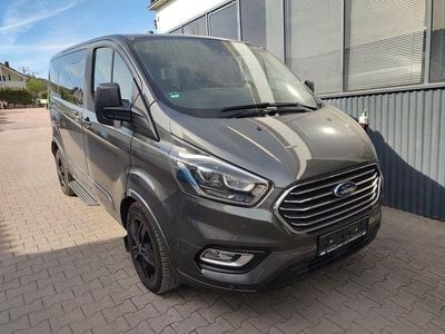 Usata Ford Tourneo 185 CV (136 kW) 2019 Grigio Station wagon