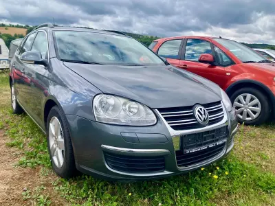 Gebraucht VW Golf V Comfortline 122 PS (89 kW) 2008 Platinum grey metallic Kombi