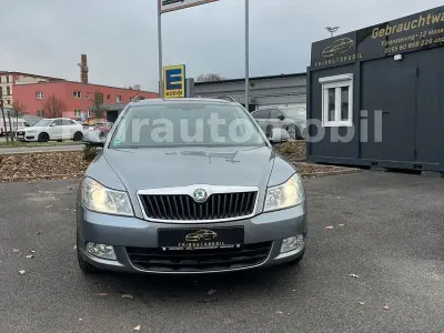Używany Skoda Octavia Best of 122 KM (89 kW) 2012 Szary Kombi