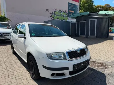 Gebraucht Skoda Fabia Cool Edition 54 PS (39 kW) 2007 Weiß Limousine