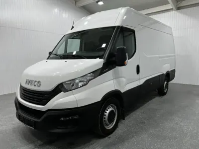 Gebraucht Iveco Daily 156 PS (114 kW) 2024 Bianco ic 194 (weiss) Van
