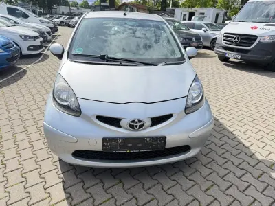 Używany Toyota Aygo City 68 KM (50 kW) 2007 Srebrny Hatchback