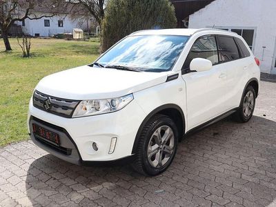 Gebraucht Suzuki Vitara Comfort 120 PS (88 kW) 2015 Weiß SUV