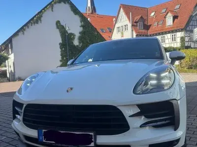 Gebraucht Porsche Macan 245 PS (180 kW) 2019 Weiß SUV