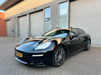 Occasion Porsche Panamera 300 PK (220 kW) 2015 Zwart Hatchback