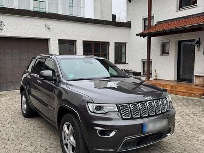 Gebraucht Jeep Grand Cherokee 250 PS (183 kW) 2020 Grau SUV