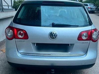 Gebraucht VW Passat Trendline 140 PS (102 kW) 2010 Grau Kombi