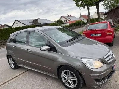 Używany Mercedes B200 140 KM (102 kW) 2006 Szary Minivan