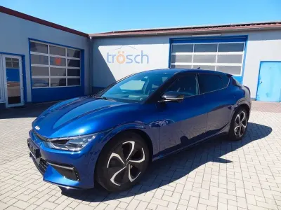 Używany Kia EV6 GT-Line 239 kW (325 KM) 2023 Niebieski SUV