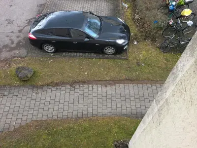 Gebraucht Porsche Panamera 310 PS (228 kW) 2012 Schwarz Kleinwagen