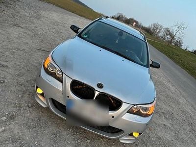 Gebraucht BMW 525 M Sport 177 PS (130 kW) 2005 Silber Kombi