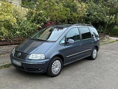 Second-hand VW Sharan 131 CP (96 kW) 2004 Andere farben Monovolum