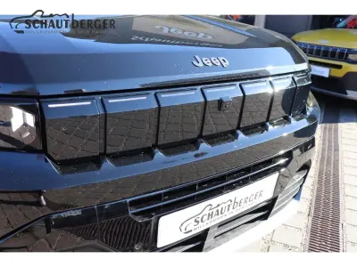 Neu Jeep Compass Altitude 156 kW (213 PS) 2026 Schwarz SUV