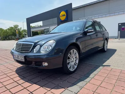 Gebraucht Mercedes E200 Classic 163 PS (119 kW) 2003 Andere farben Limousine