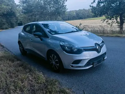 Gebraucht Renault Clio IV 75 PS (55 kW) 2017 Silber Limousine