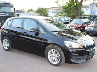 BMW 225