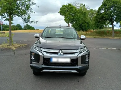 Gebraucht Mitsubishi L200 150 PS (110 kW) 2022 Grau Pickup