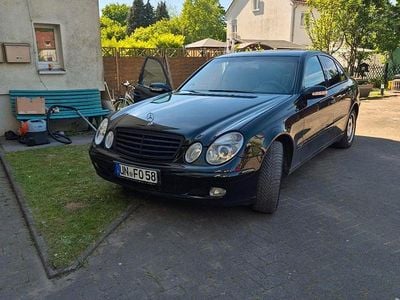 Mercedes E200