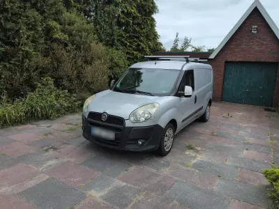Gebraucht Fiat Doblò 120 PS (88 kW) 2015 Silber Van / Kleinbus
