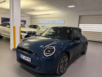 Gebraucht Mini Cooper SE Classic 160 kW (218 PS) 2026 Blau Kleinwagen