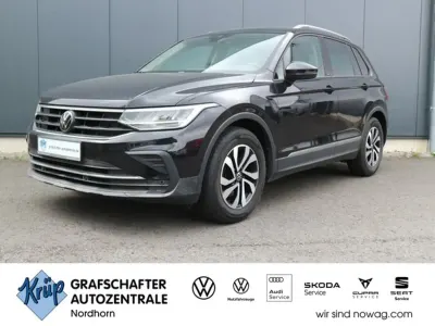 Gebraucht VW Tiguan Active 150 PS (110 kW) 2023 Schwarz SUV