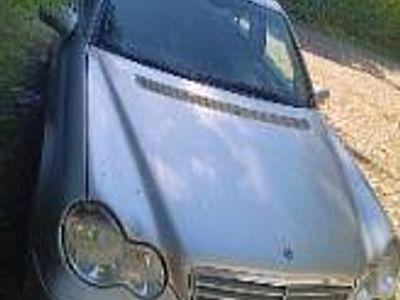 Mercedes C200
