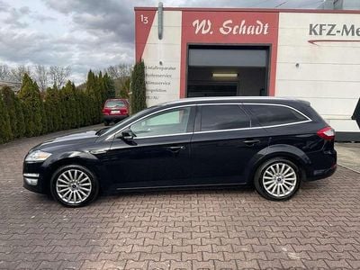 Gebraucht Ford Mondeo 140 PS (102 kW) 2013 Pantherschwarz Kombi