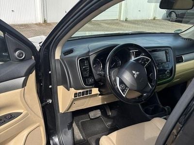 Gebraucht Mitsubishi Outlander Instyle 150 PS (110 kW) 2014 Schwarz SUV