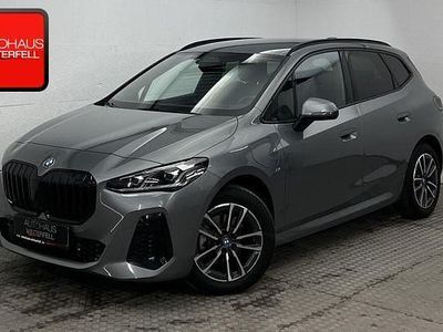 Gebraucht BMW 225 Active Tourer M Sport 245 PS (180 kW) 2023 Skyscraper grau Van / Kleinbus