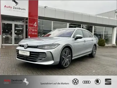 Begagnad VW Passat Elegance 193 HK (141 kW) 2025 Silver Kombi