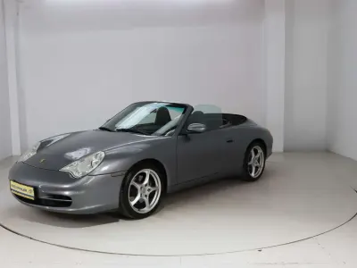 Usata Porsche 911 Carrera Cabriolet 320 CV (235 kW) 2002 Argento Cabrio