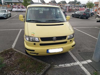 Second-hand VW T4 102 CP (75 kW) 2002 Galben Van