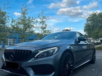 Grau Gebraucht 2018 Mercedes C250 AMG line Coupé | 26.999 € (Teuer)