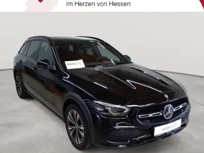 Gebraucht Mercedes C220 200 PS (147 kW) 2023 Schwarz Limousine