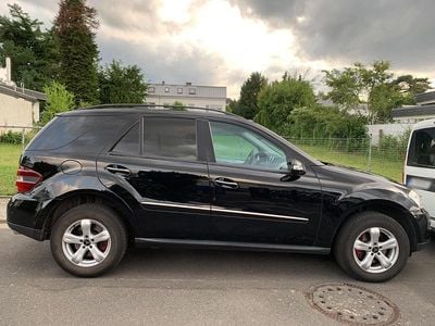 Gebraucht Mercedes ML280 190 PS (139 kW) 2008 SUV