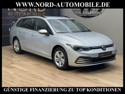 Gebraucht VW Golf VIII Life 110 PS (80 kW) 2023 Reflexsilber metallic (metallic) Kombi