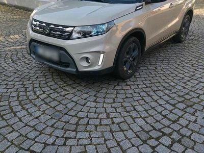 Gebraucht Suzuki Vitara 120 PS (88 kW) 2016 Beige SUV