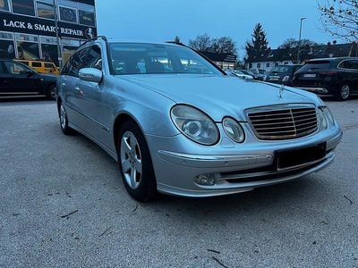 Gebraucht Mercedes E320 Avantgarde 224 PS (164 kW) 2005 Silber Kombi
