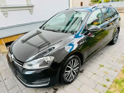 Gebraucht VW Golf VII Allstar 105 PS (77 kW) 2016 Schwarz Kombi