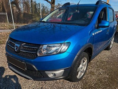 Gebraucht Dacia Sandero Prestige 92 PS (67 kW) 2017 Blau Kleinwagen