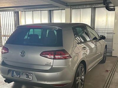 Silber Gebraucht 2014 VW Golf Limousine | 15.950 € (Teuer)