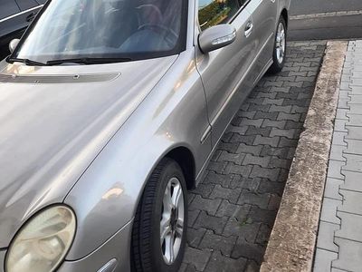 Mercedes E220